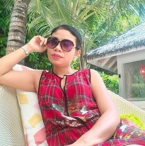 Meet your Posher, Siti